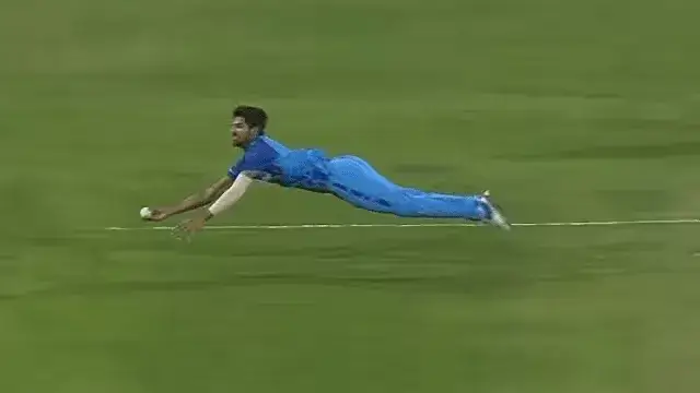 Top Trending Cricket Hashtags on Social