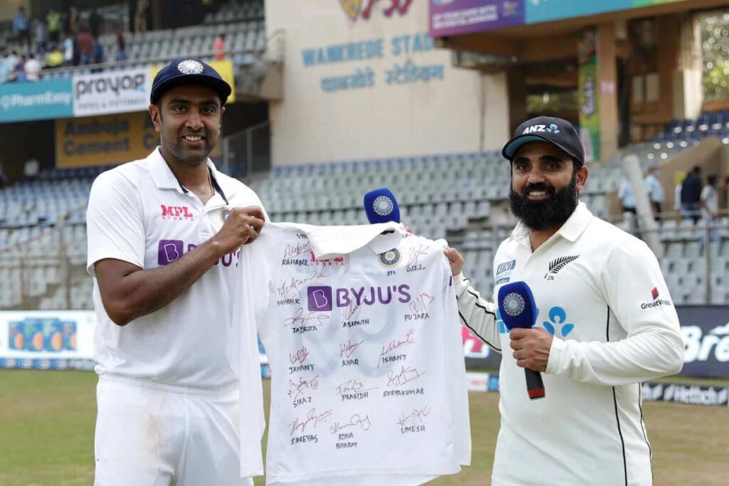 R Ashwin presents Ajaz Patel with a jersey signed by the members of the Indian team. All wickets by Indian born bowlers