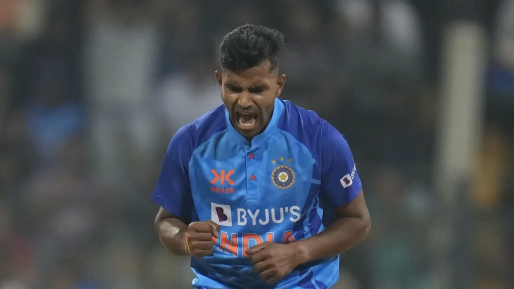 Shivam Mavi, 3rd Indian bowler to take 4 wickets on T20 International debut