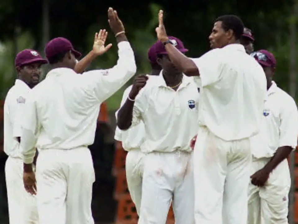 image 6 SL vs WI 2001 : Record 3 bowlers to complete 1 single over