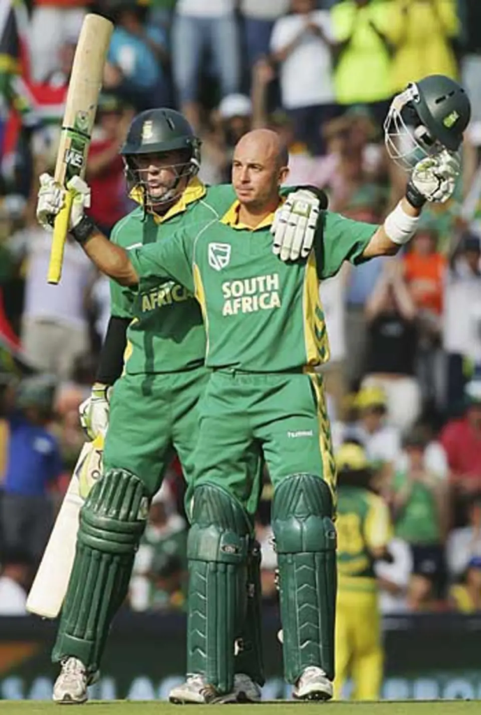 image 32 South Africa : Only instance of successfully chasing down more than 400 runs in ODIs