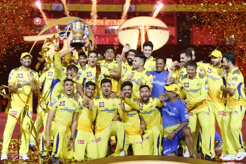 🏏 IPL Winners from 2008 till now – A Season-by-Season Breakdown 33 CSK celebrate and pose with the trophy after the win