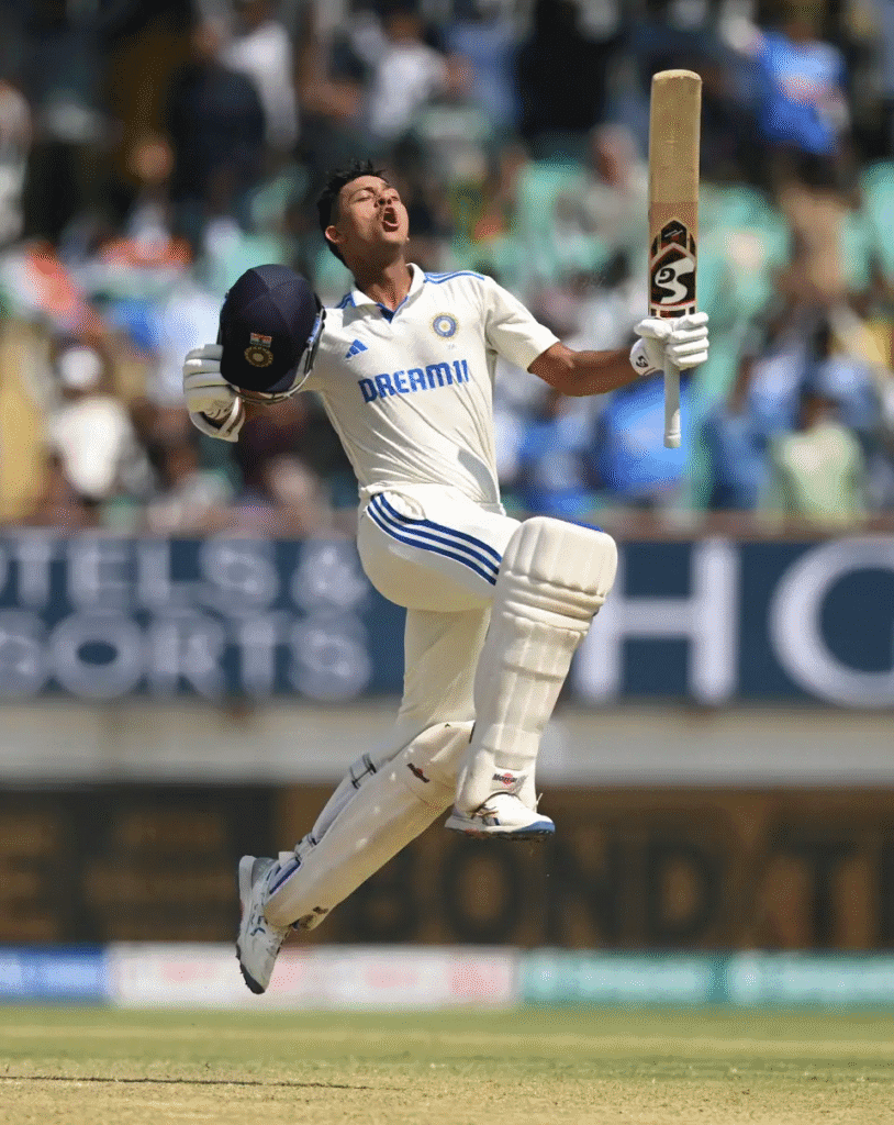 Yashasvi Jaiswal holds the Record of Most Sixes in a Test Innings – 12 Sixes 5 image 1 Yashasvi Jaiswal holds the Record of Most Sixes in a Test Innings – 12 Sixes
